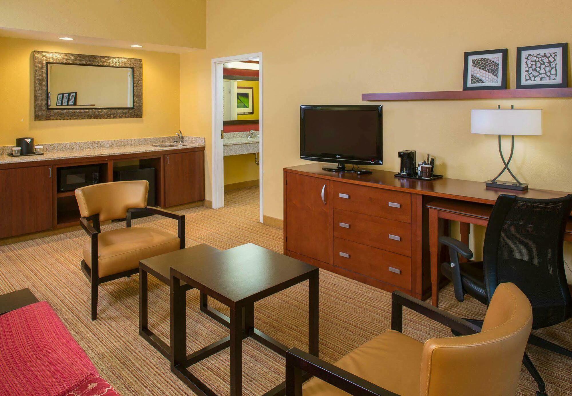 Courtyard Baton Rouge South Hotel Luaran gambar
